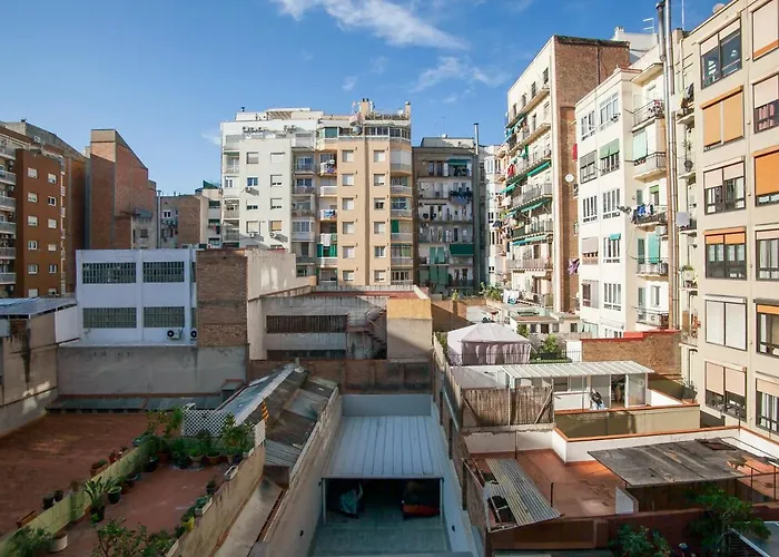 Bbarcelona Gaudi Flats